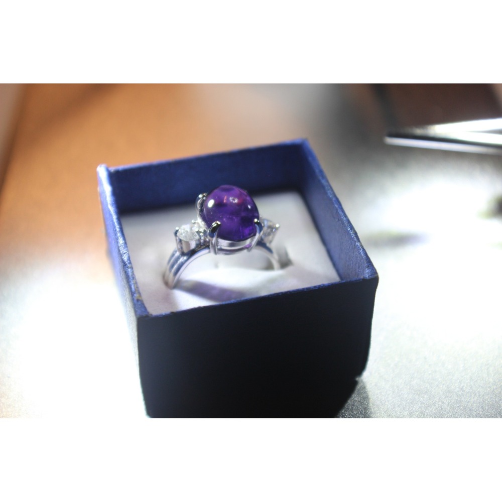 Silver Oval Cabochon probable Amethyst Ring with Clear Accent Stones Size 8.25